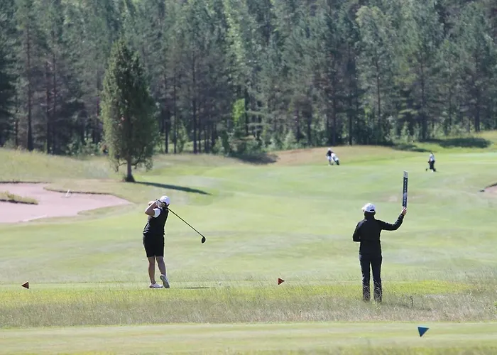 Lomakaksio Vierumaeen Golfkentaen Vieressae شقة هينولا